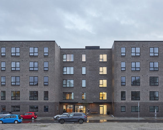 253B232f Bf6e 4998 8396 6Eeb3d6b9be3